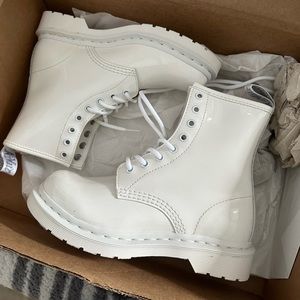 Dr Martens 1460 Patent Leather Lace Up boots